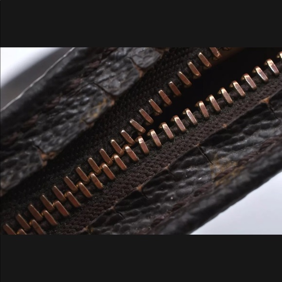 Auth Louis Vuitton Monogram Poche Toilette 15 Cosmetics Pouch M47546 LV - Picture 6 of 11